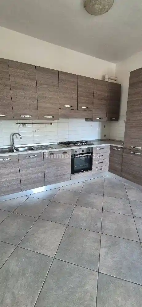 Appartamento in vendita a Cascina