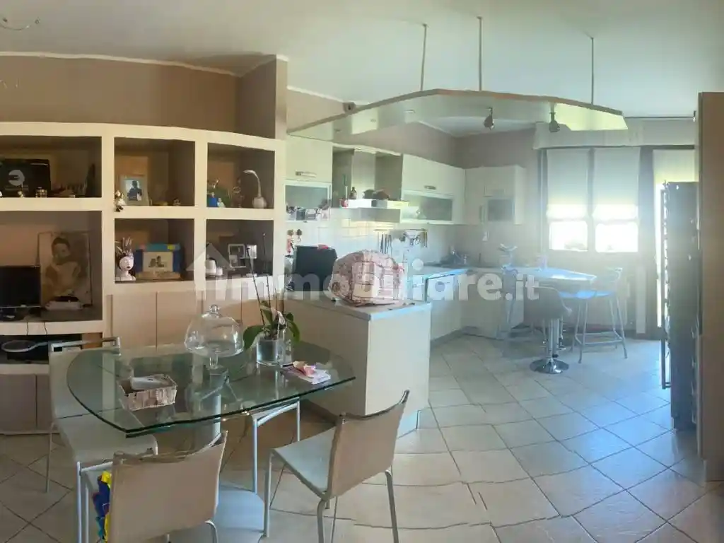Appartamento in vendita a Parma
