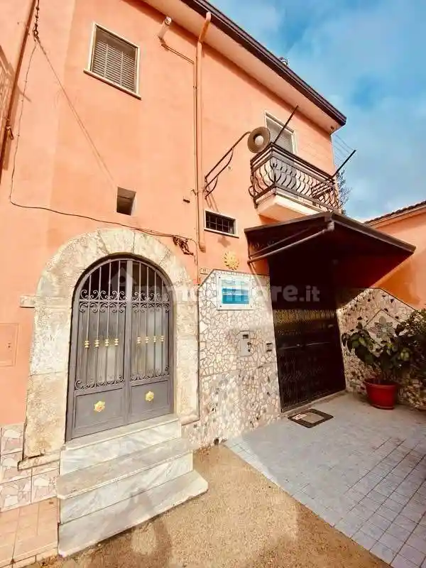 Casa indipendente in vendita a Cesinali
