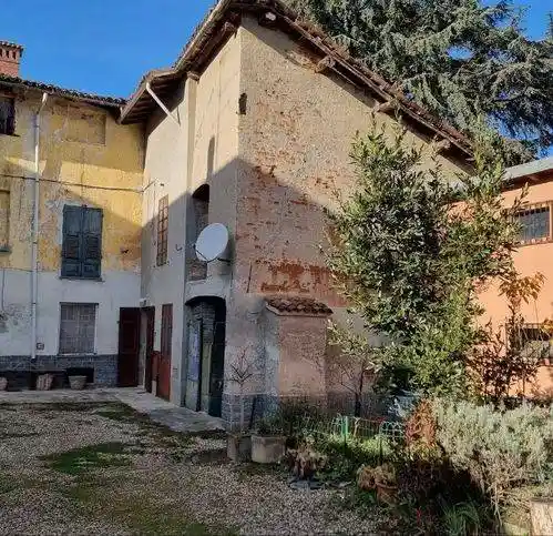 Villa in vendita a Pasturana