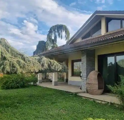 Villa in vendita a Novi Ligure