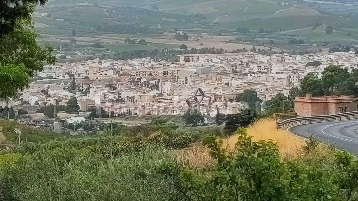 Palazzo - Edificio in vendita a Santa Ninfa