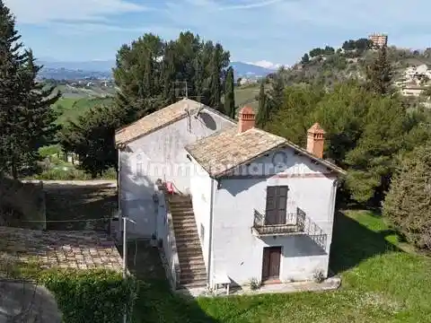 Rustico - Casale in vendita a Acquaviva Picena