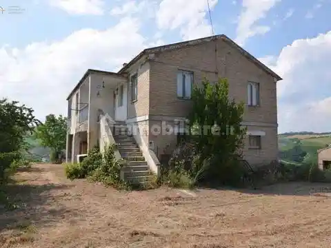 Rustico - Casale in vendita a Castignano