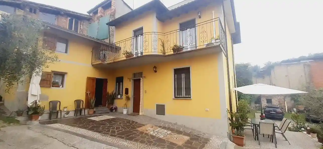 Villa in vendita a Santa Giuletta
