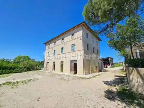 Rustico - Casale in vendita a Cossignano