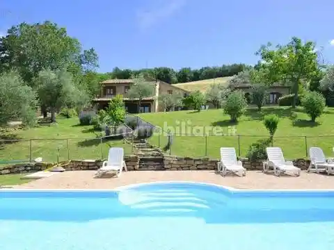 Rustico - Casale in vendita a Gualdo