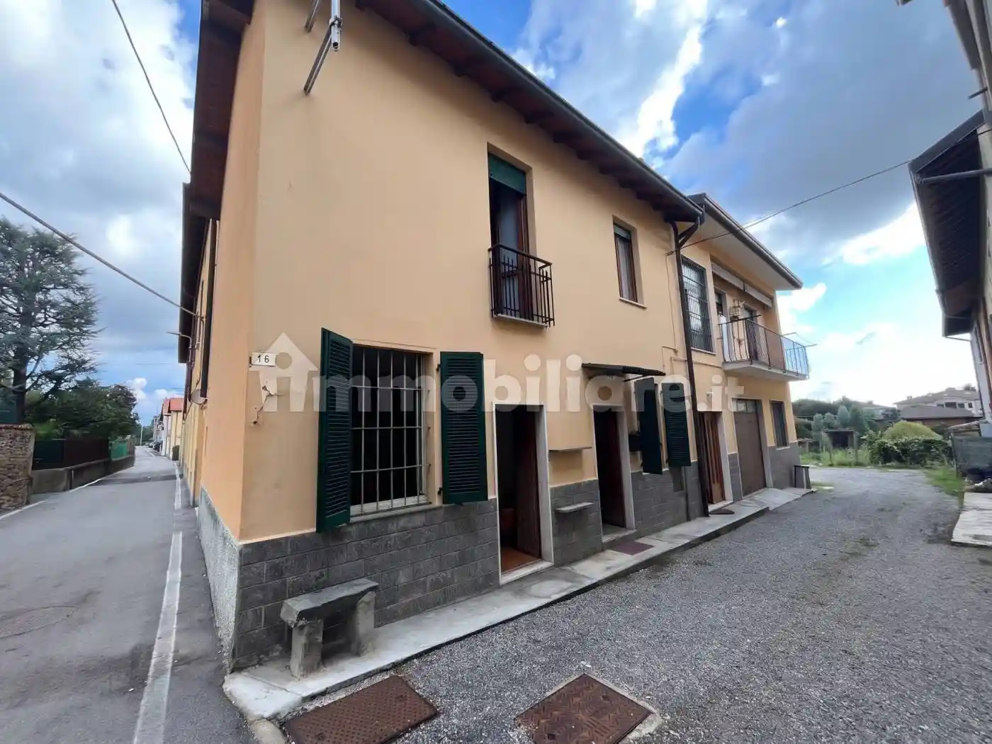 Appartamento in vendita a Ronco Briantino