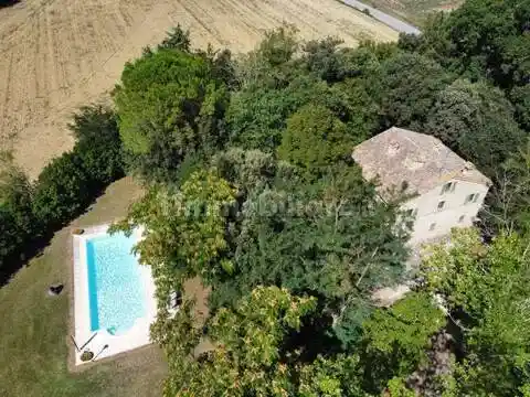 Rustico - Casale in vendita a Treia