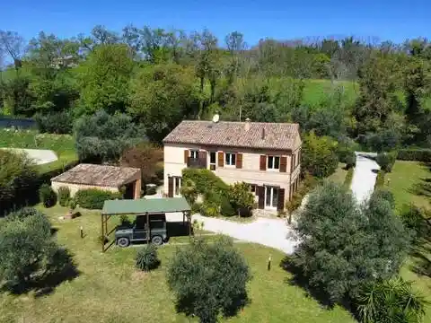 Rustico - Casale in vendita a Montecosaro
