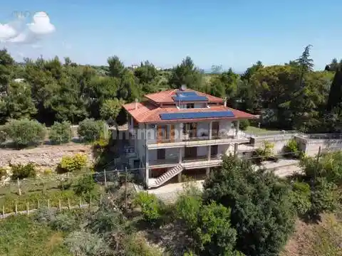 Villa in vendita a Grottammare