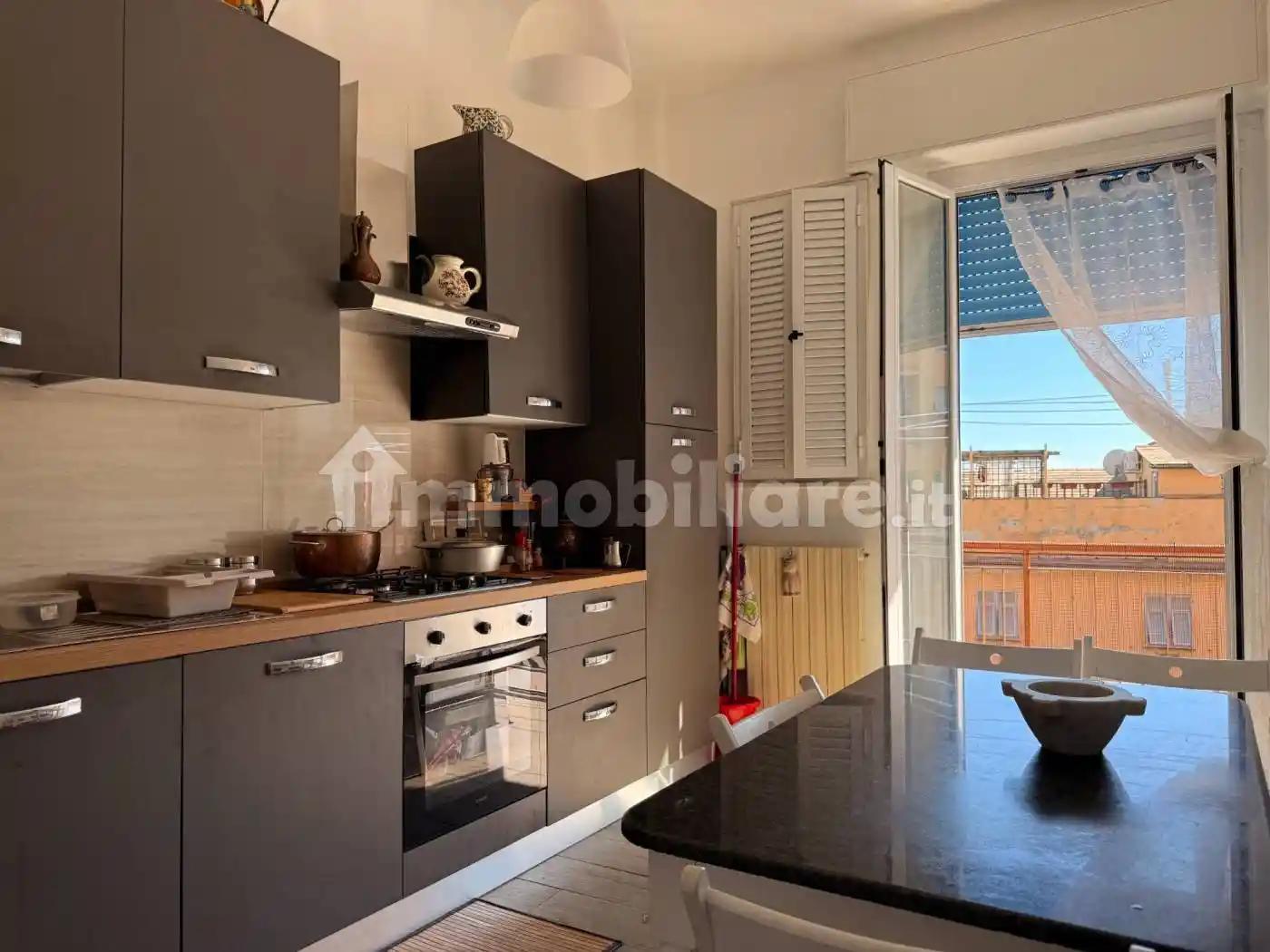 Appartamento in vendita a Genova