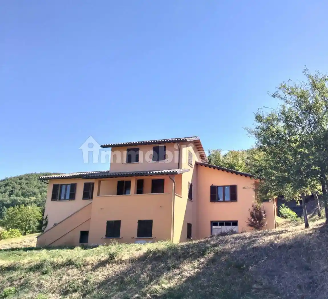 Villa in vendita a Nocera Umbra