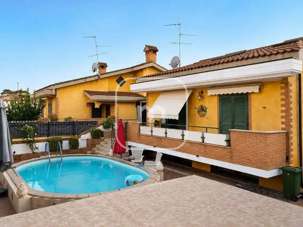 Villa in vendita a Roma