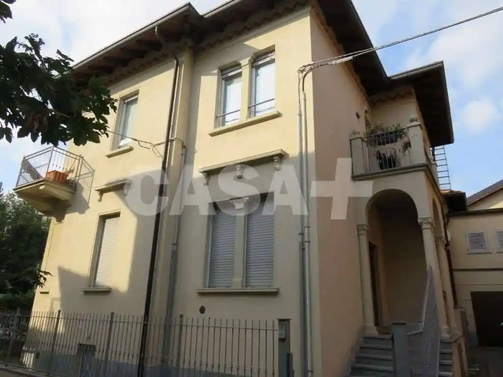 Appartamento in affitto a Varese