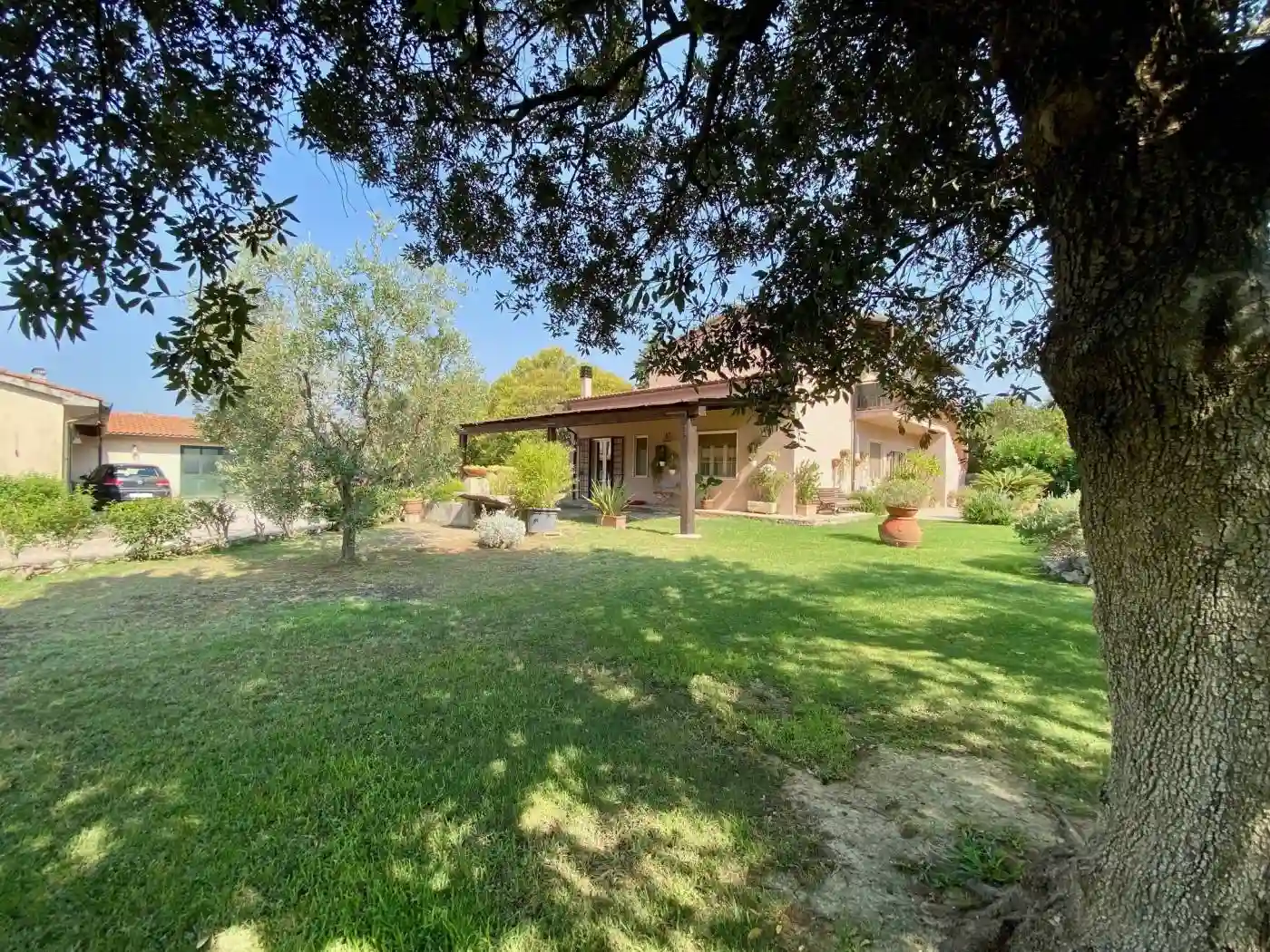 Villa - foto 2