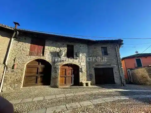 Villa in vendita a Trisobbio