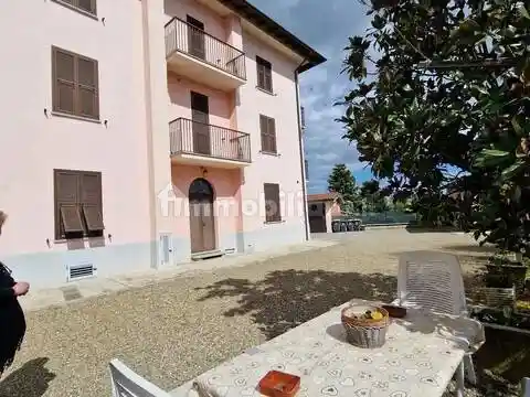 Villa in vendita a Basaluzzo