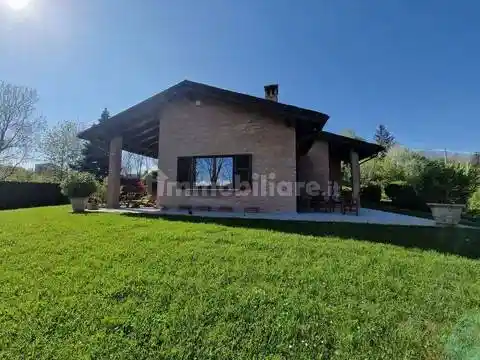 Villa in vendita a Carpeneto