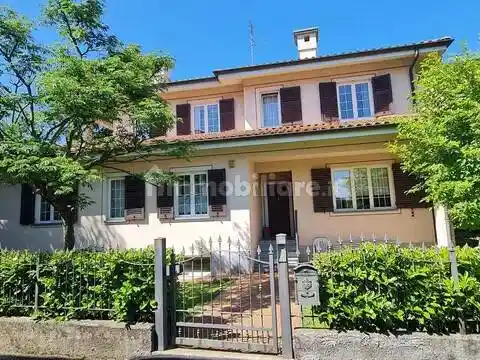 Villa in vendita a Novi Ligure