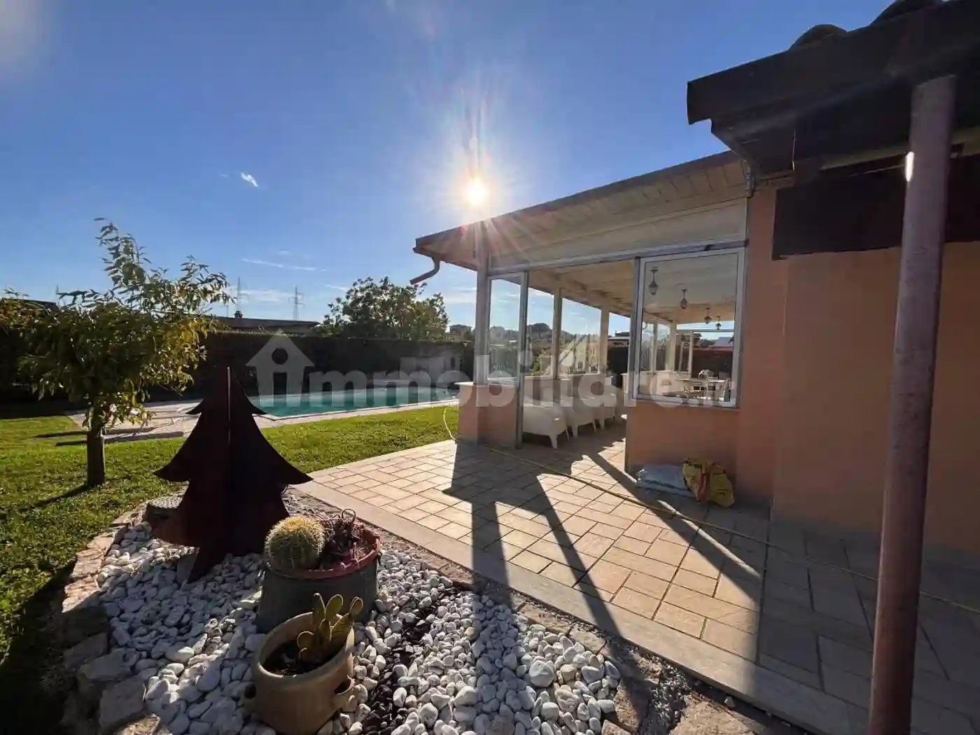 Villa - foto 2
