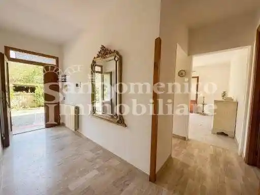 Casa indipendente in vendita a Cascina