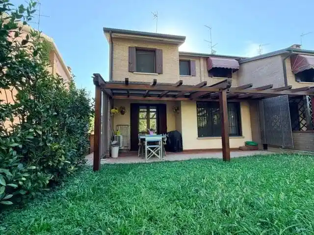 Villetta a schiera in vendita a Ferrara