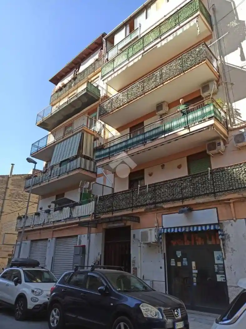 Appartamento in vendita a Palermo