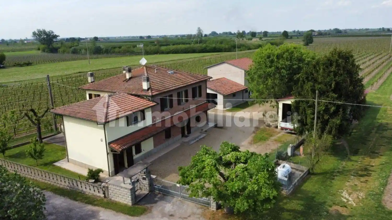 Villa in vendita a Imola