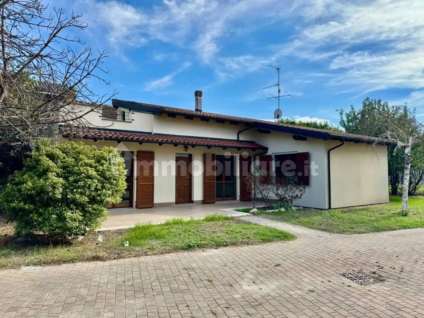 Villa in vendita a Borgo Vercelli