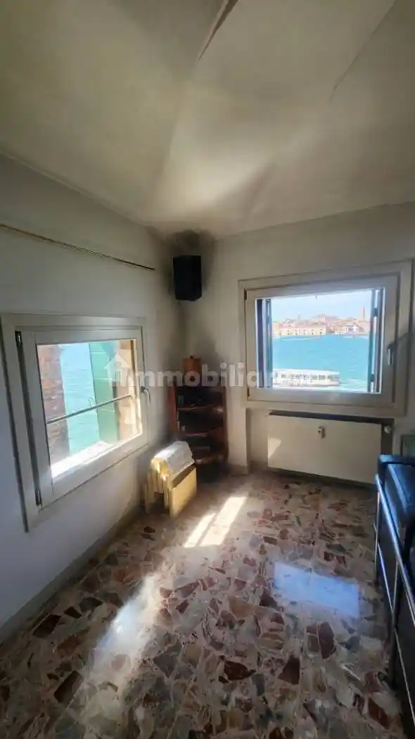 Appartamento in vendita a Venezia