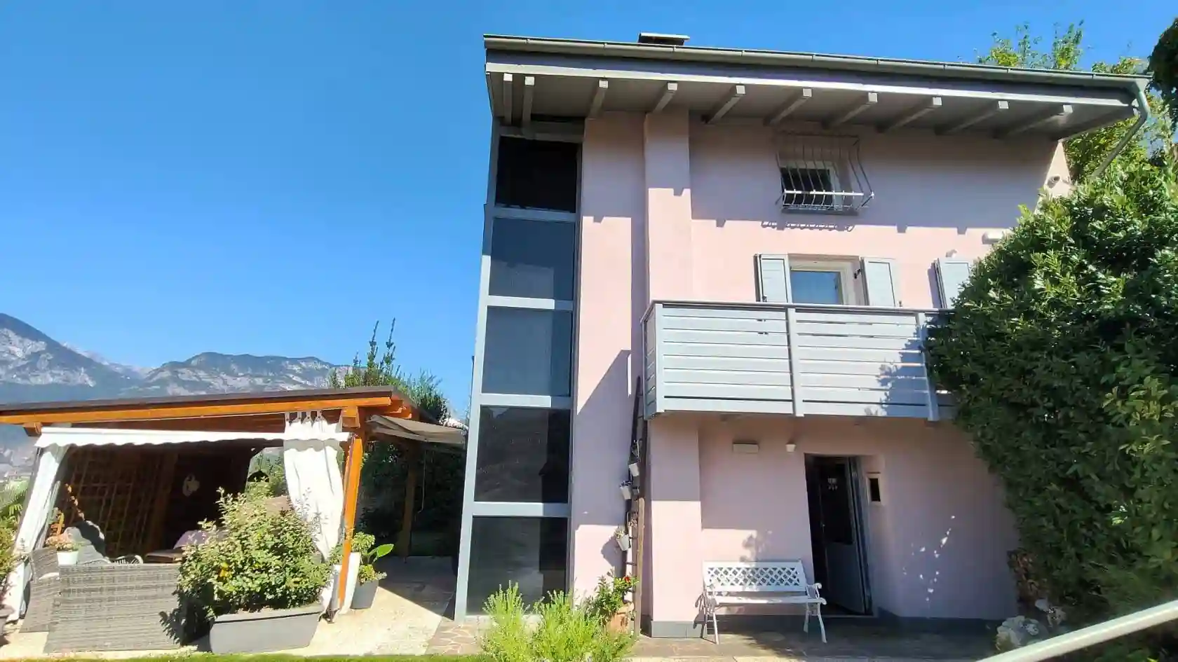 Villa - foto 2