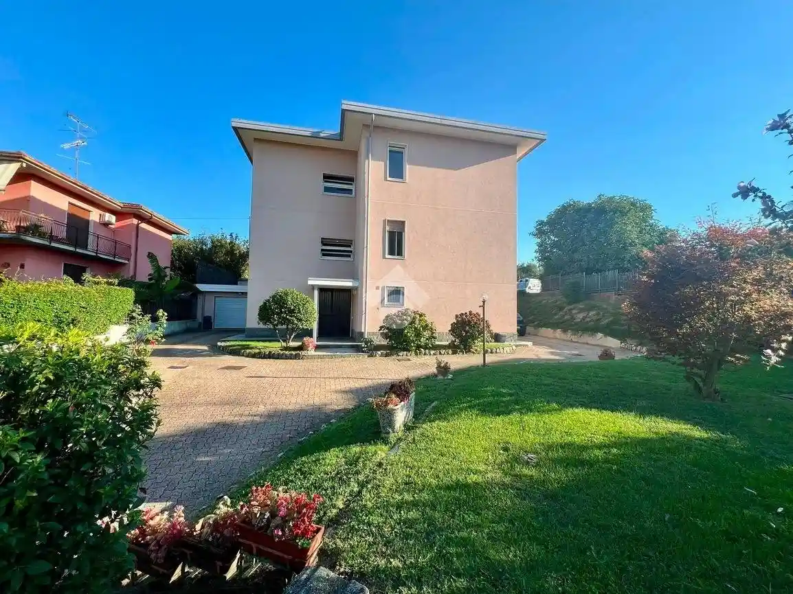 Appartamento in vendita a Varese