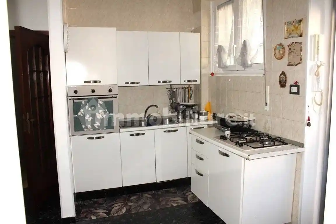 Appartamento in vendita a Napoli