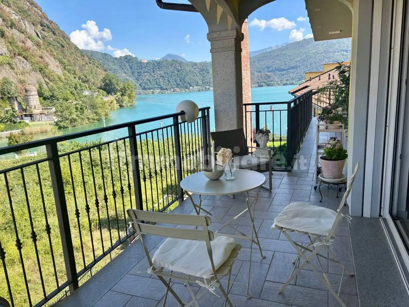 Appartamento in vendita a Lavena Ponte Tresa