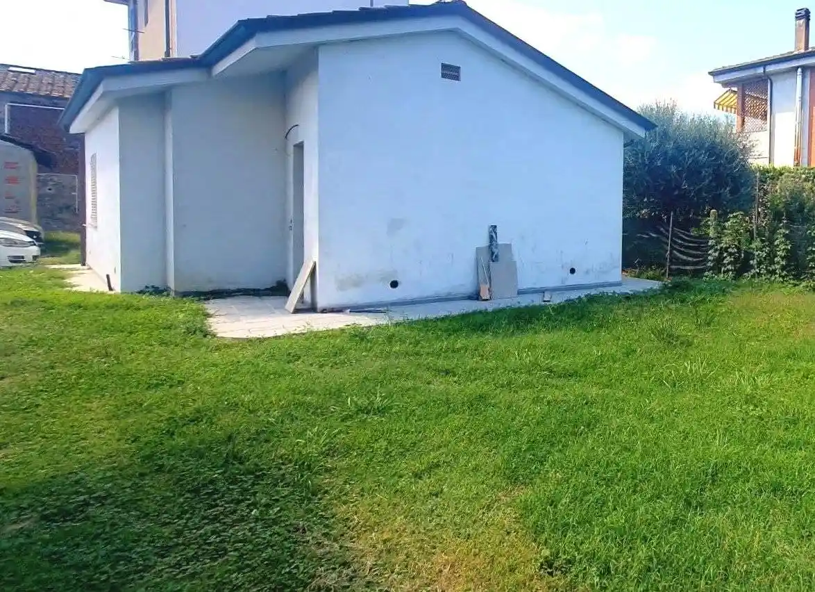 Villa in vendita a Lucca