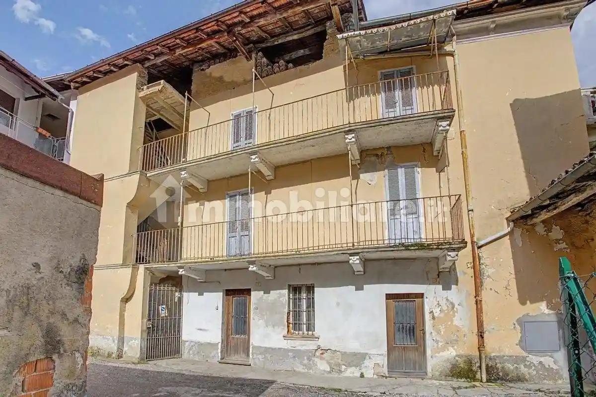 Appartamento in vendita a Mesenzana