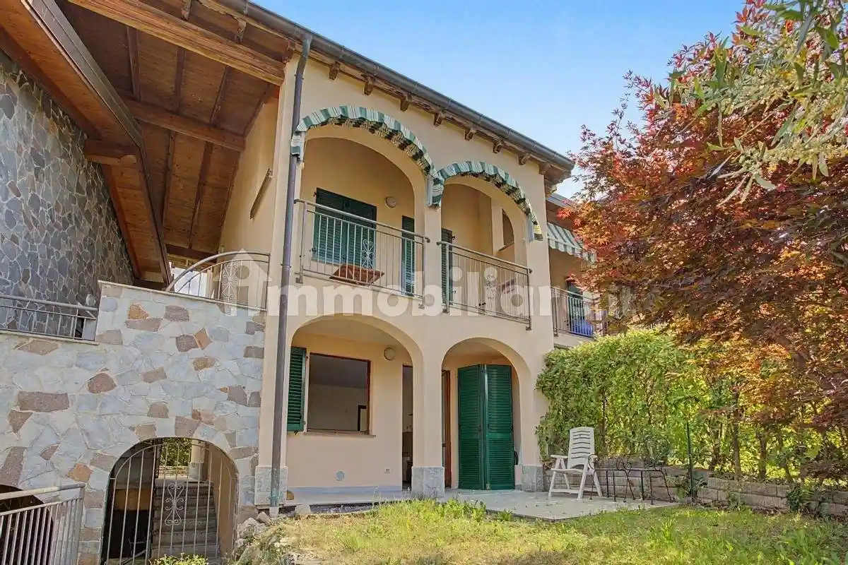 Appartamento in vendita a Montegrino Valtravaglia