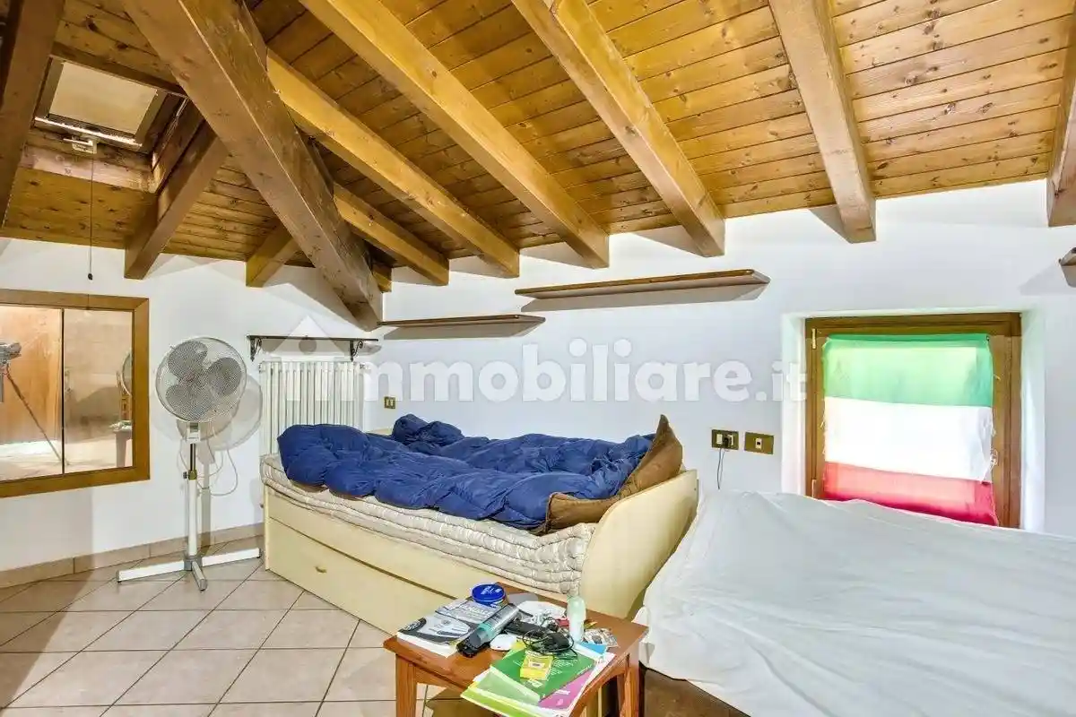 Appartamento in vendita a Montegrino Valtravaglia