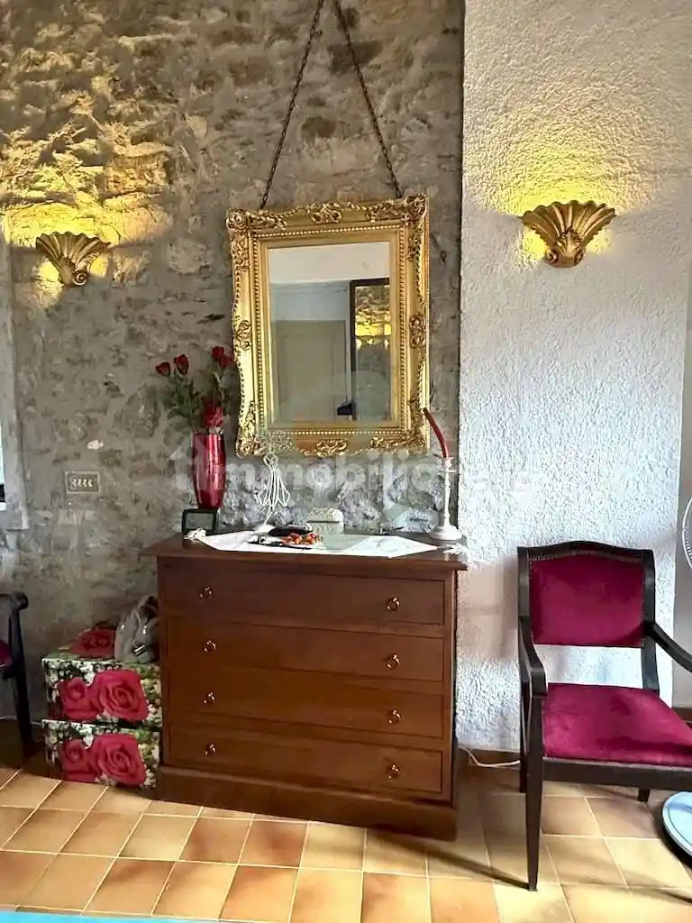 Appartamento in vendita a Apricale