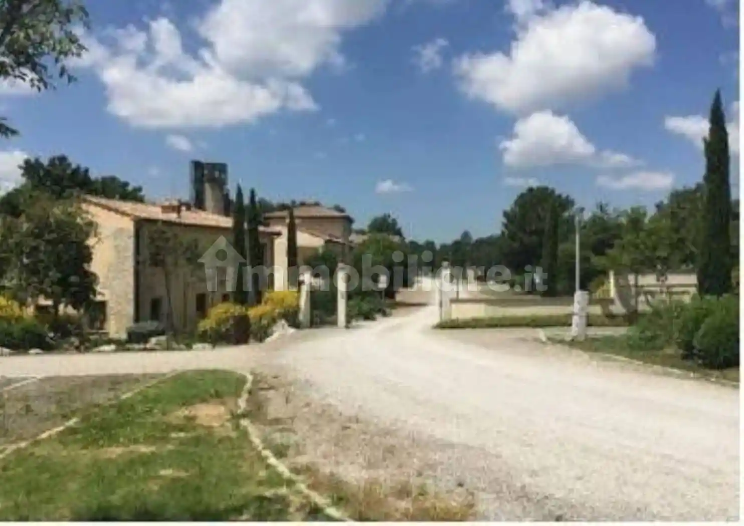 Palazzo - Edificio in vendita a Gambassi Terme
