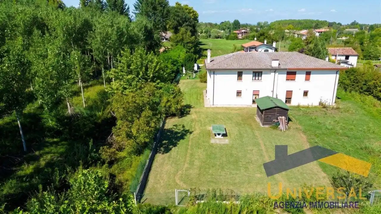 Villa in vendita a Loreggia