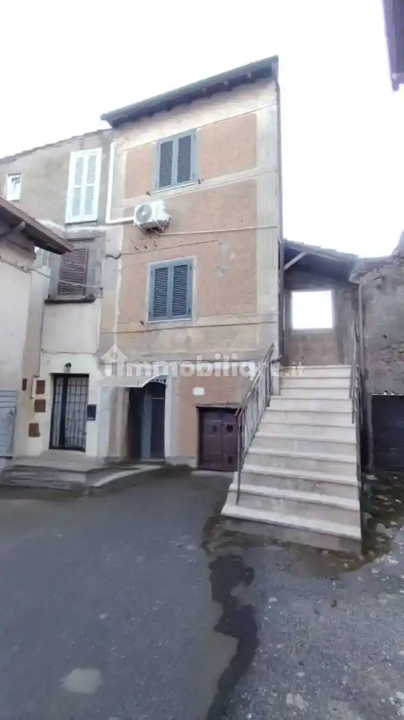 Appartamento in vendita a Nepi