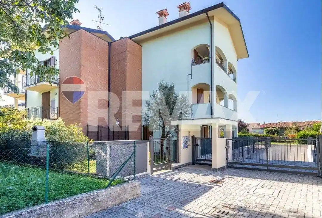 Appartamento in vendita a Busnago