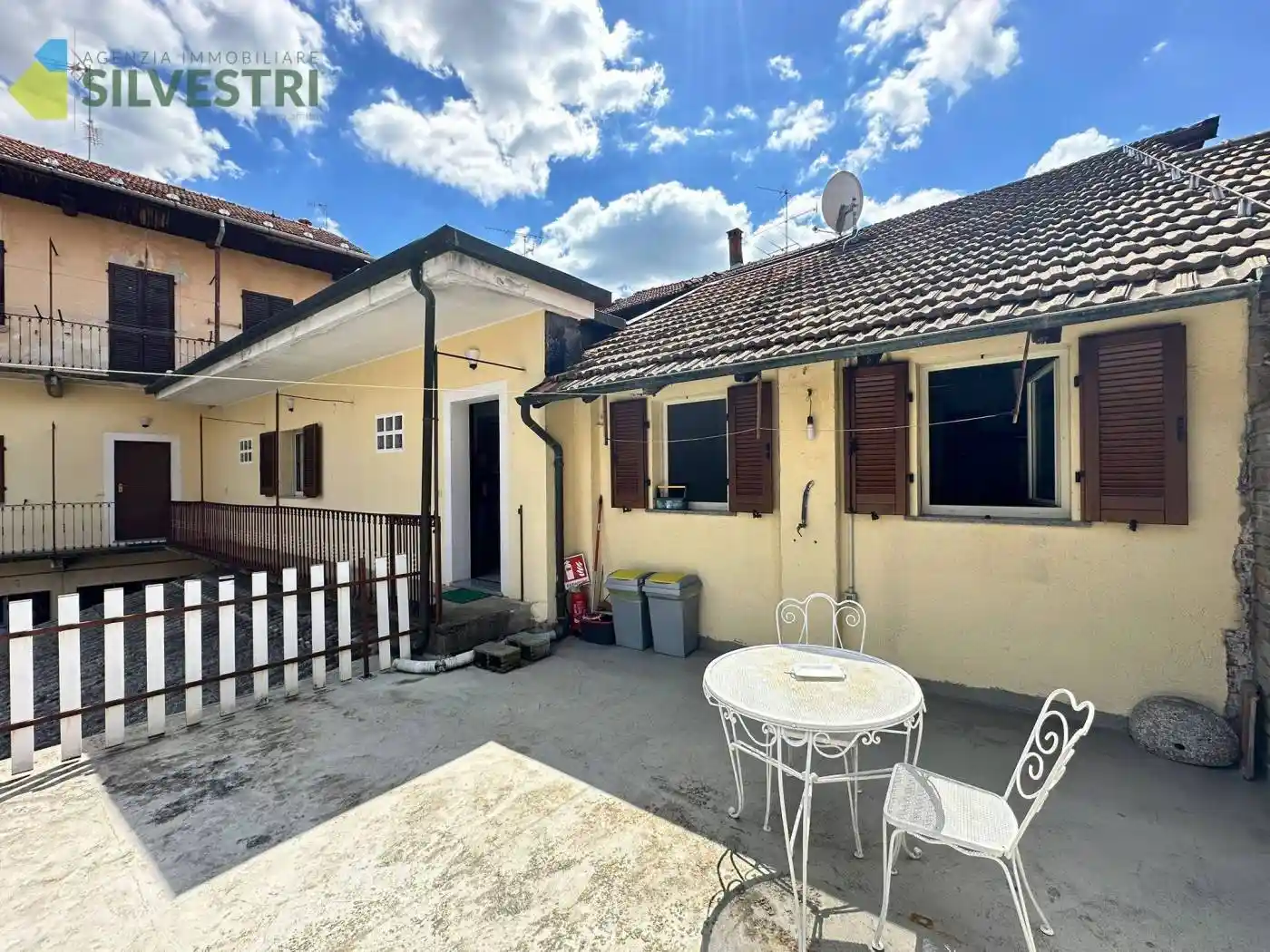 Appartamento in vendita a Borgomanero