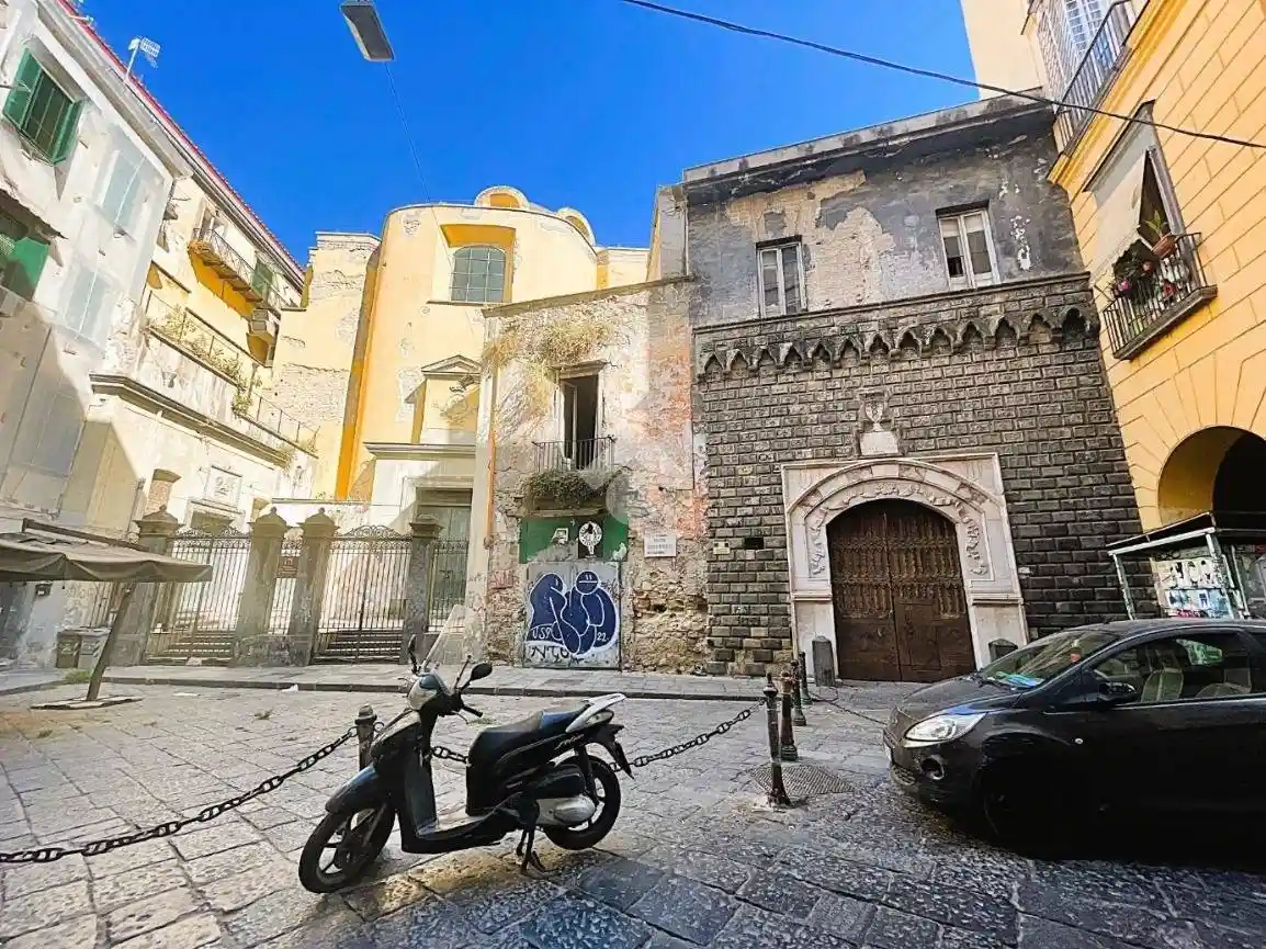 Appartamento in vendita a Napoli