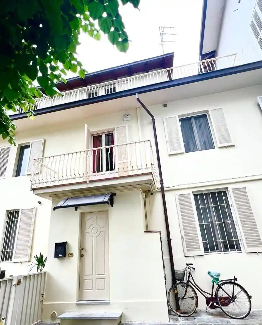 Casa indipendente in affitto a Parma