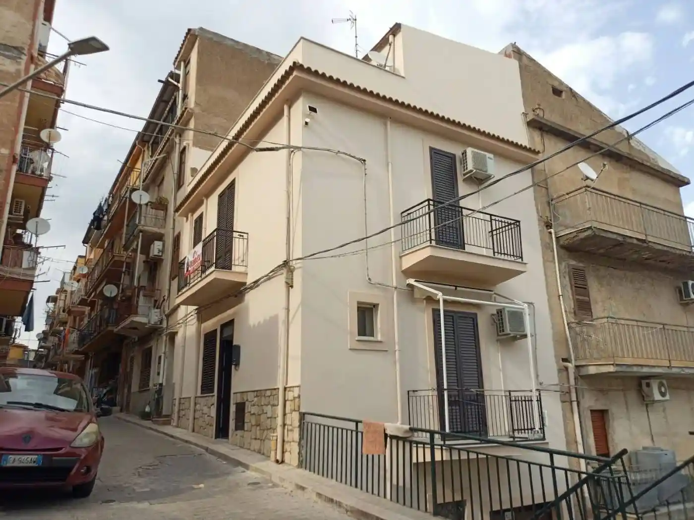 Casa indipendente in vendita a Campofelice di Roccella