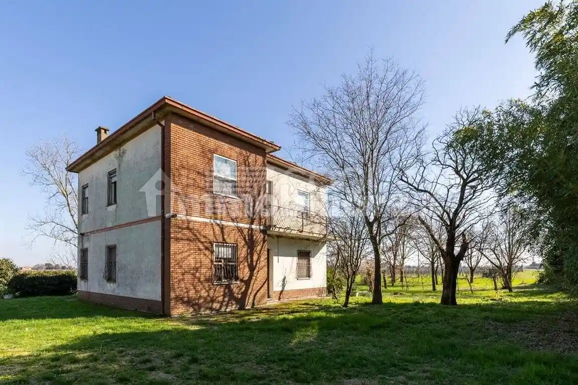 Casa indipendente in vendita a Bagnacavallo