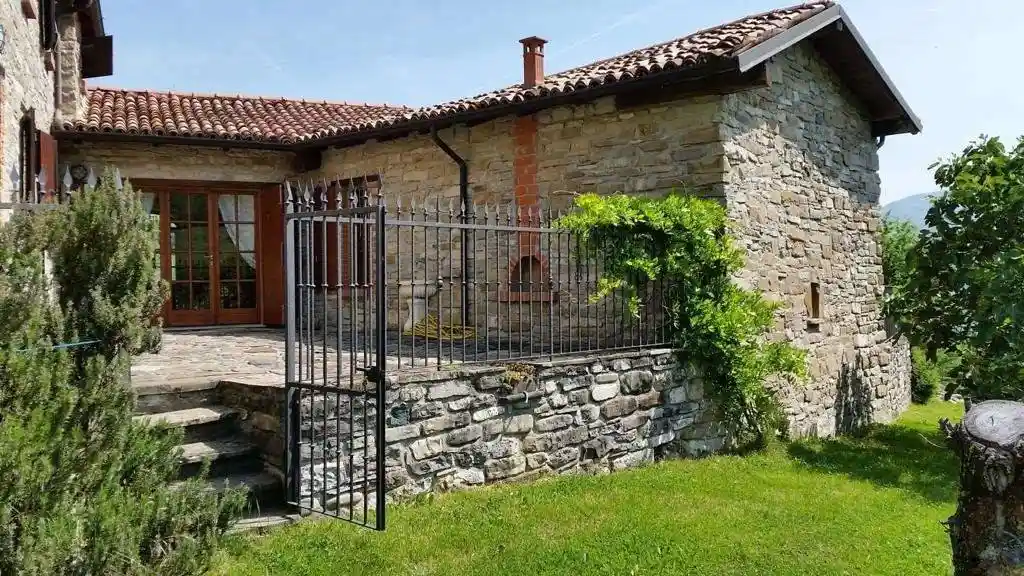 Villa in vendita a Bettola
